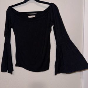 LA Hearts Black Off-The-Shoulder Flowy Top (XS)